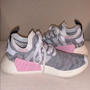 Adidas NMD_R1 - Grey & Pink Sneakers